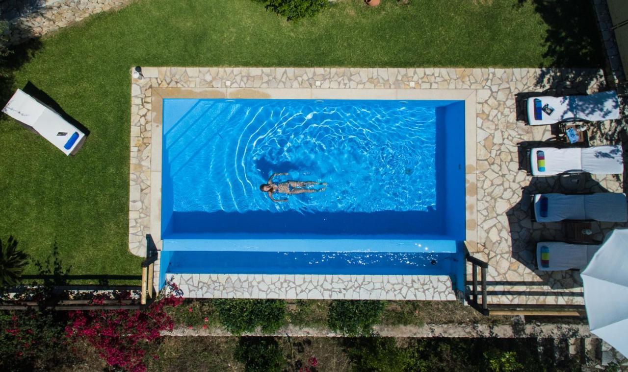 Villa Pasithea - Breathtaking Seaviews, Infinity Pool, Privacy, Close To The Beach 니드리 외부 사진