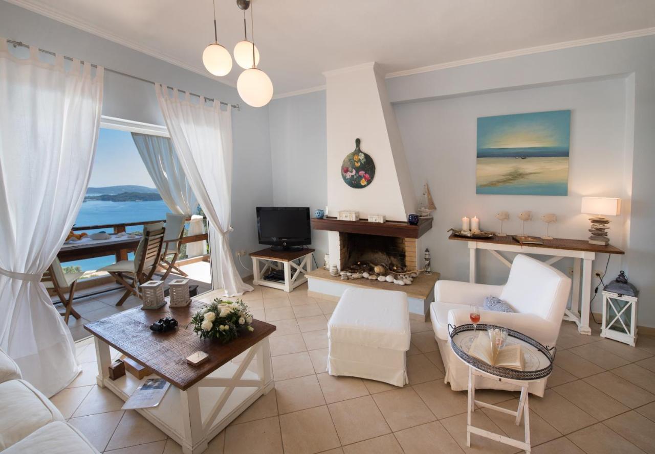 Villa Pasithea - Breathtaking Seaviews, Infinity Pool, Privacy, Close To The Beach 니드리 외부 사진