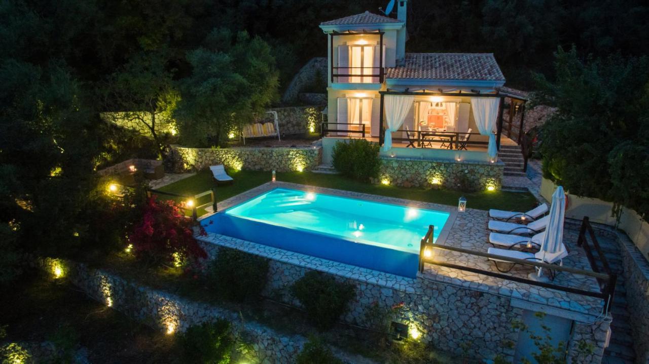 Villa Pasithea - Breathtaking Seaviews, Infinity Pool, Privacy, Close To The Beach 니드리 외부 사진